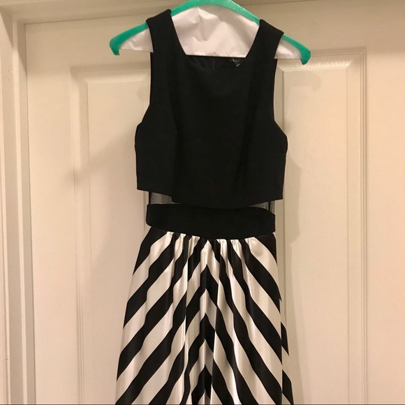 Betsy & Adam long formal gown - Picture 3 of 7